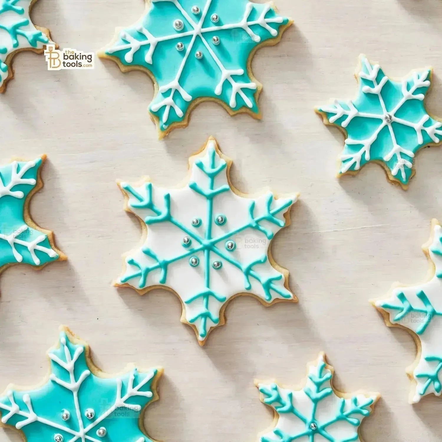 3 Pieces Snowflake Cookie Cutter Stainless Steel Christmas Biscuit Cutter Set - thebakingtools.com