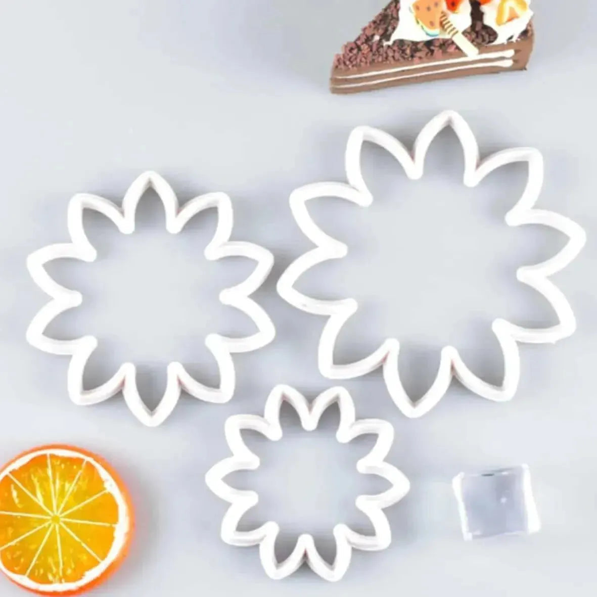 3Pcs Daisy Flower Shape Plunger Cutter - thebakingtools.com